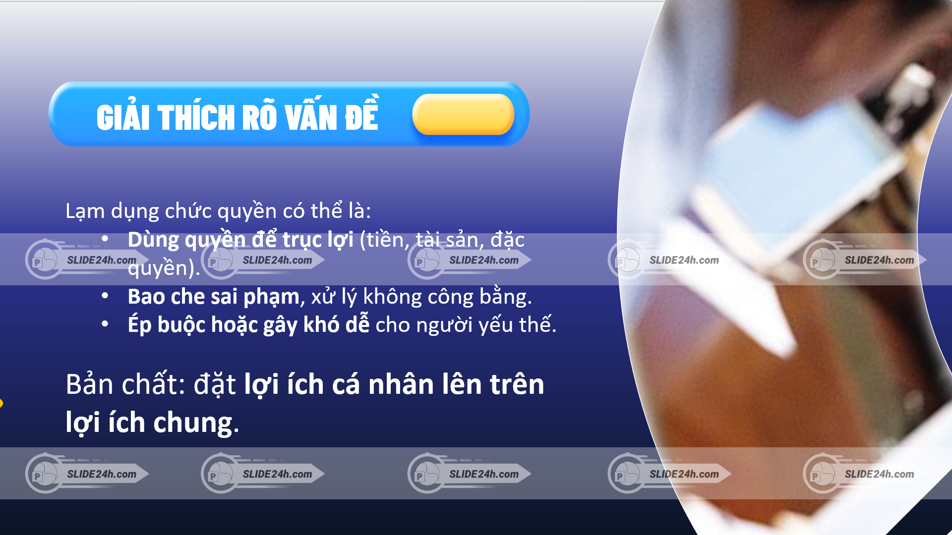 Hành vi lạm dụng chức quyền trong xã hội.